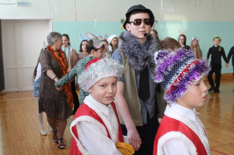 Новогодние утренники.